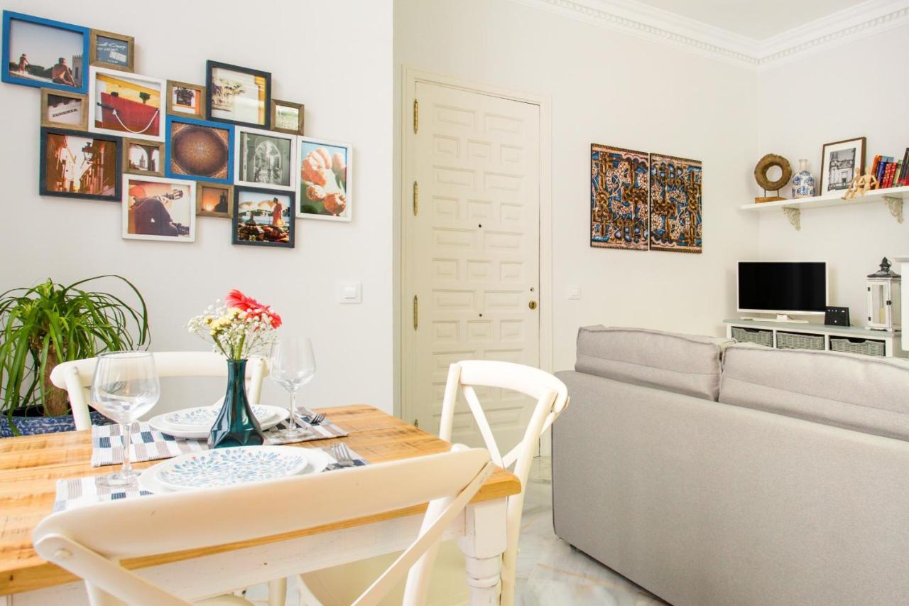 Magico Apartamento En Casa Palacio Del Siglo XVII 세비야 외부 사진