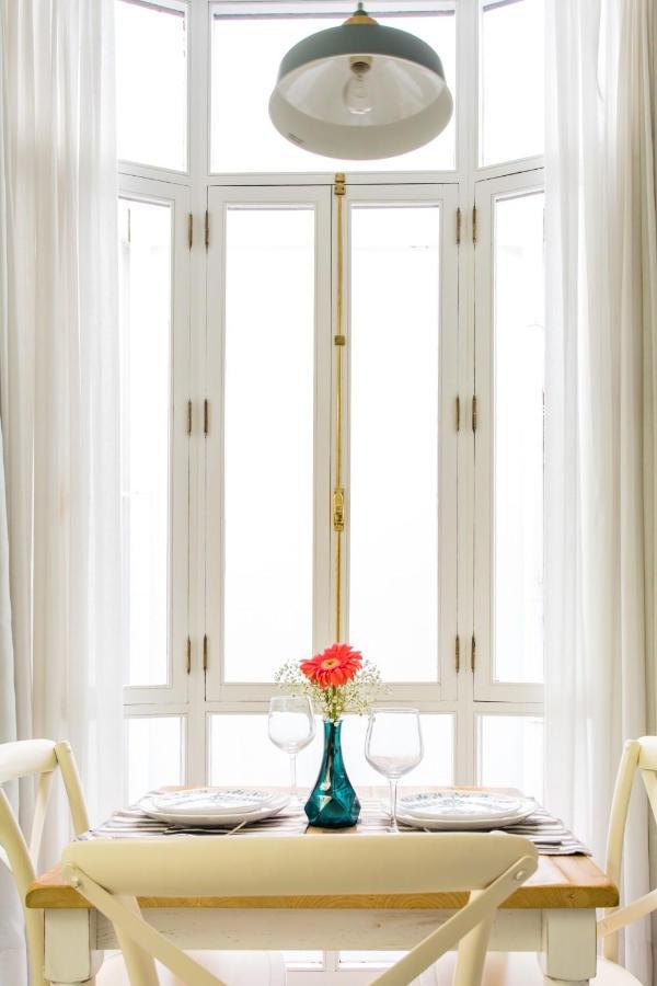 Magico Apartamento En Casa Palacio Del Siglo XVII 세비야 외부 사진